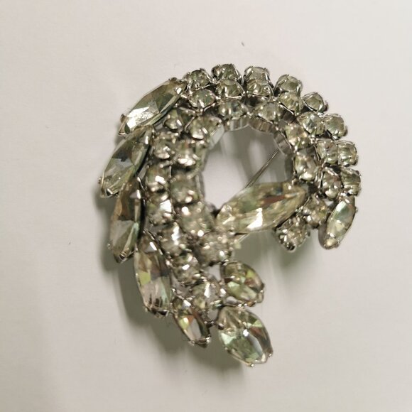 Vintage Continental Signed Rhinestone Brooch - Picture 1 of 11